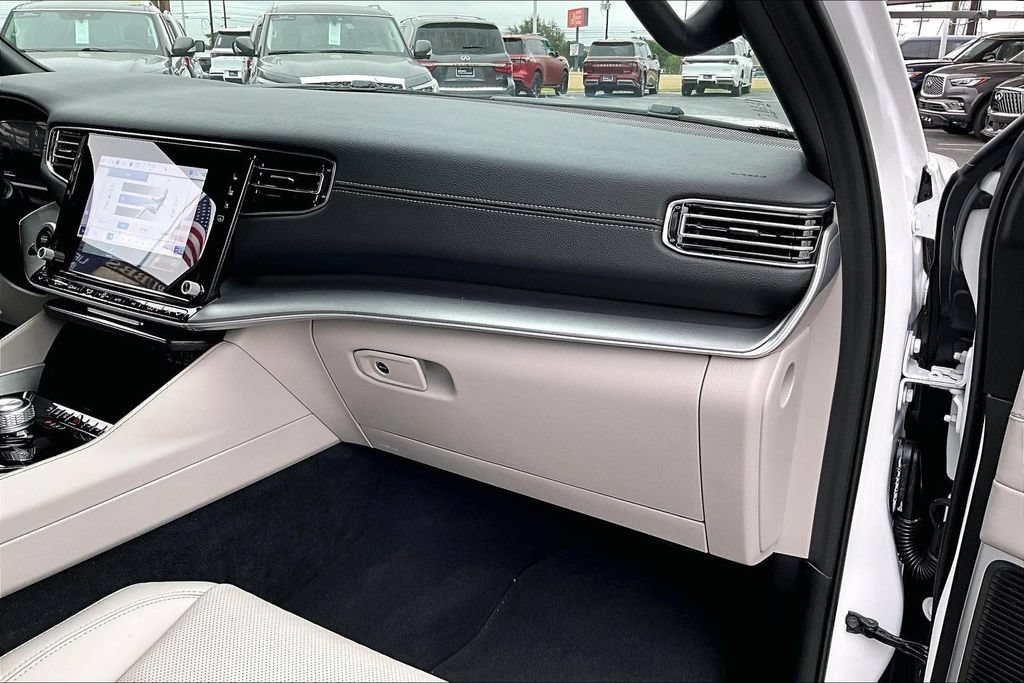 Used 2025 Jeep Wagoneer 4WD image 22