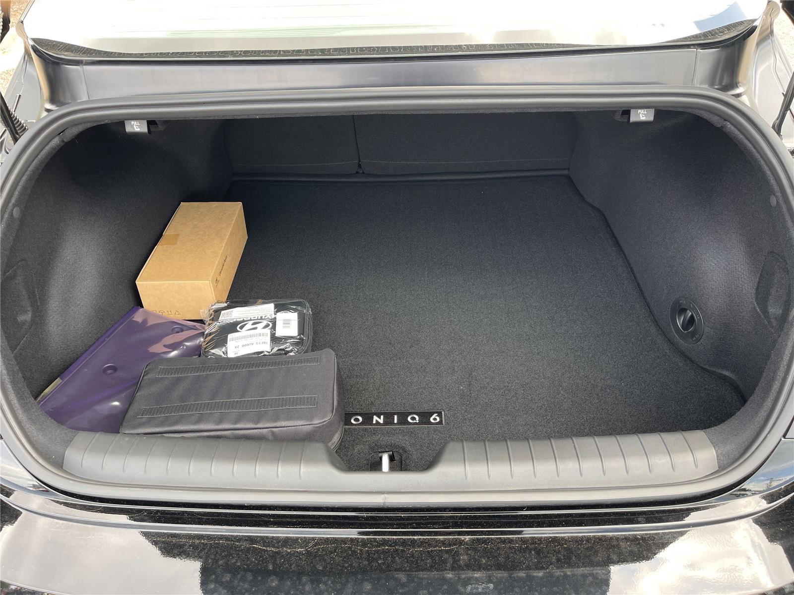 New 2025 Hyundai Ioniq 6 SEL image 16