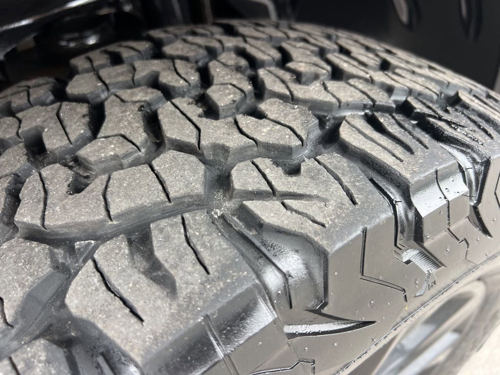 Used 2021 Jeep Wrangler Unlimited Sahara image 9