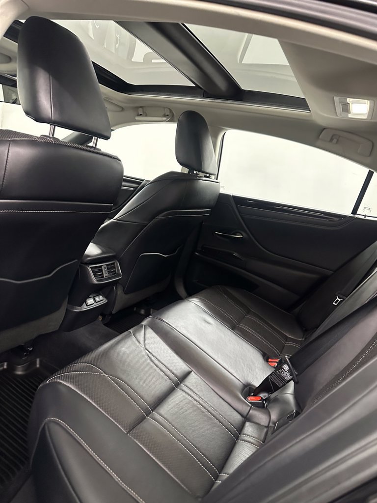 Used 2019 Lexus ES 350 w/ Accessory Package 2 FWD image 26