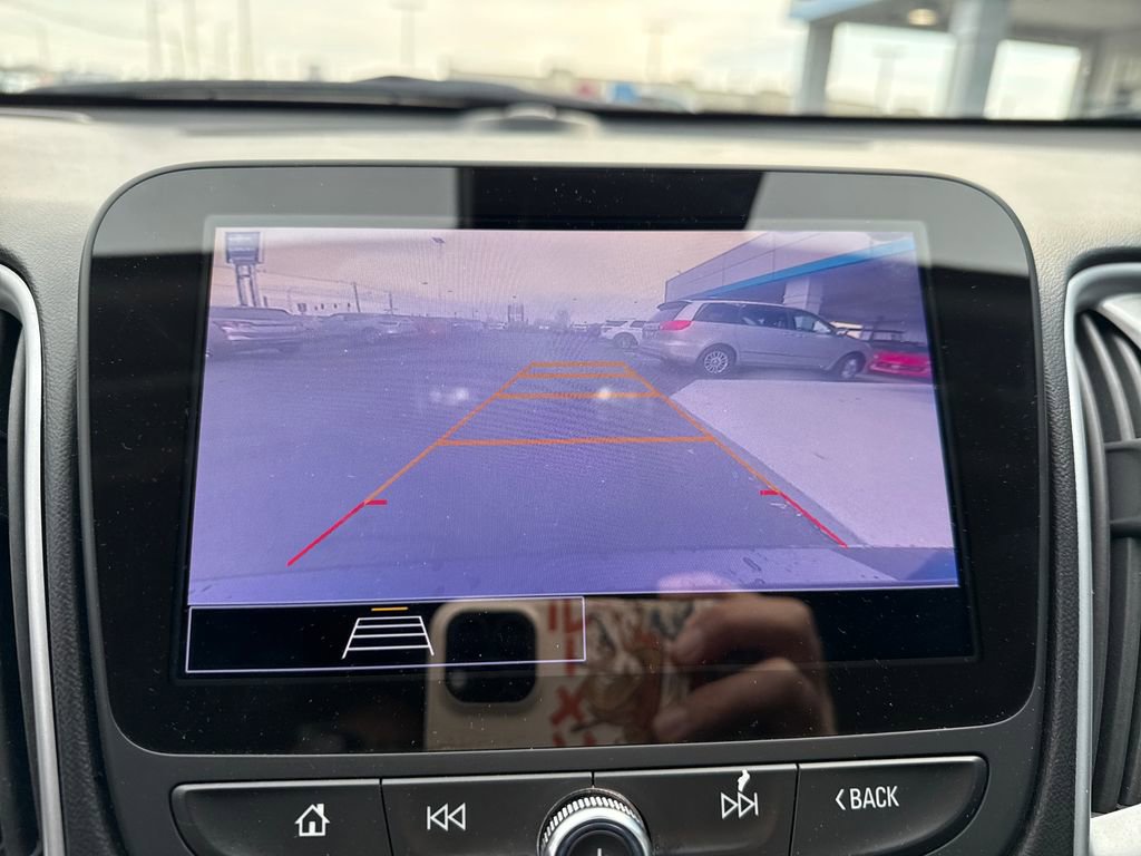 Used 2024 Chevrolet Malibu LT image 23