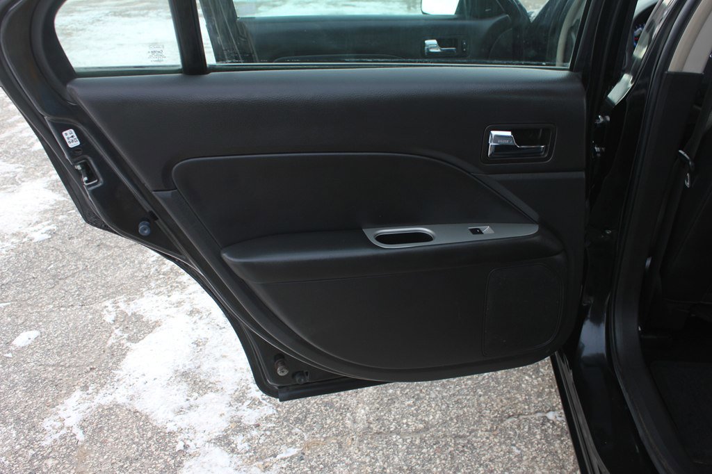 Used 2011 Ford Fusion SEL w/ 302A Rapid Spec Order Code image 37