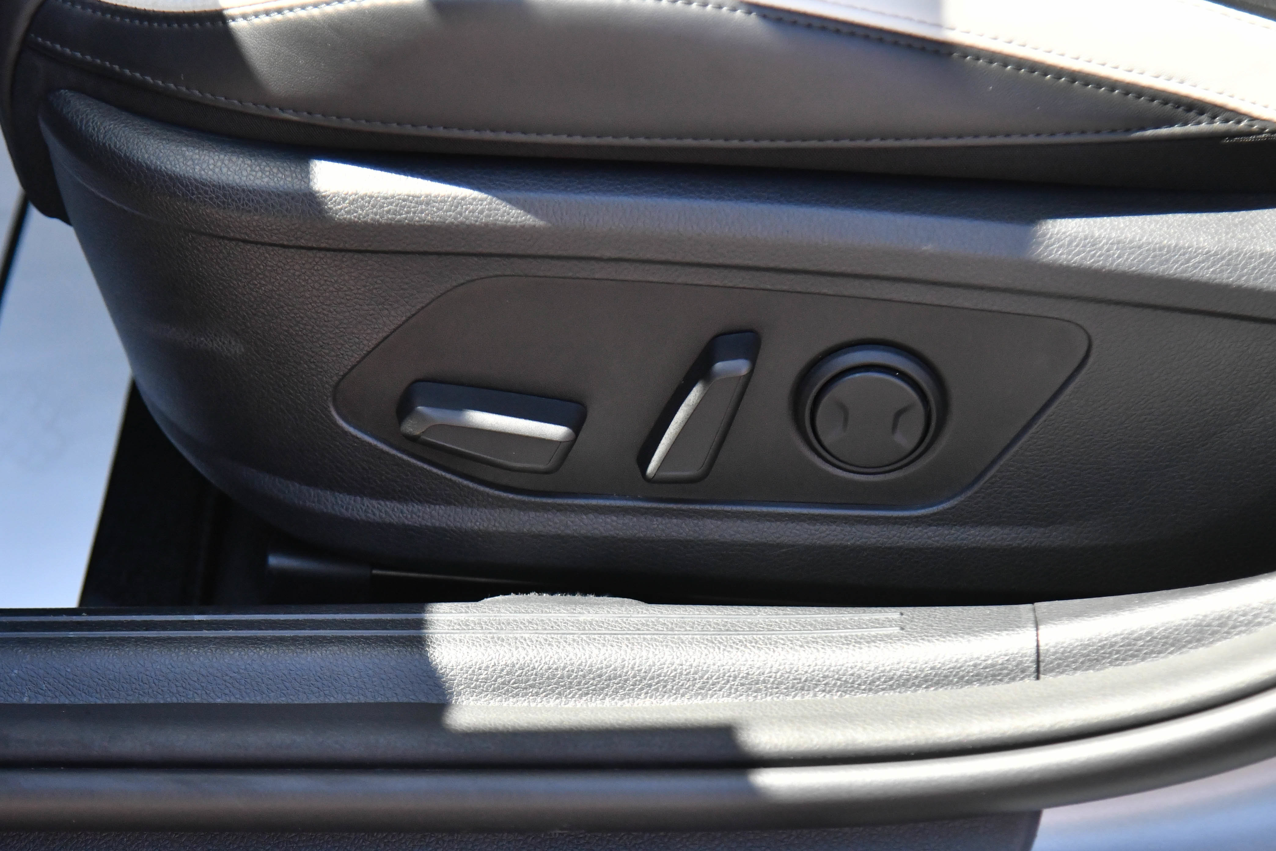 Used 2025 Kia K5 GT-Line w/ GT-Line Premium Package FWD image 17