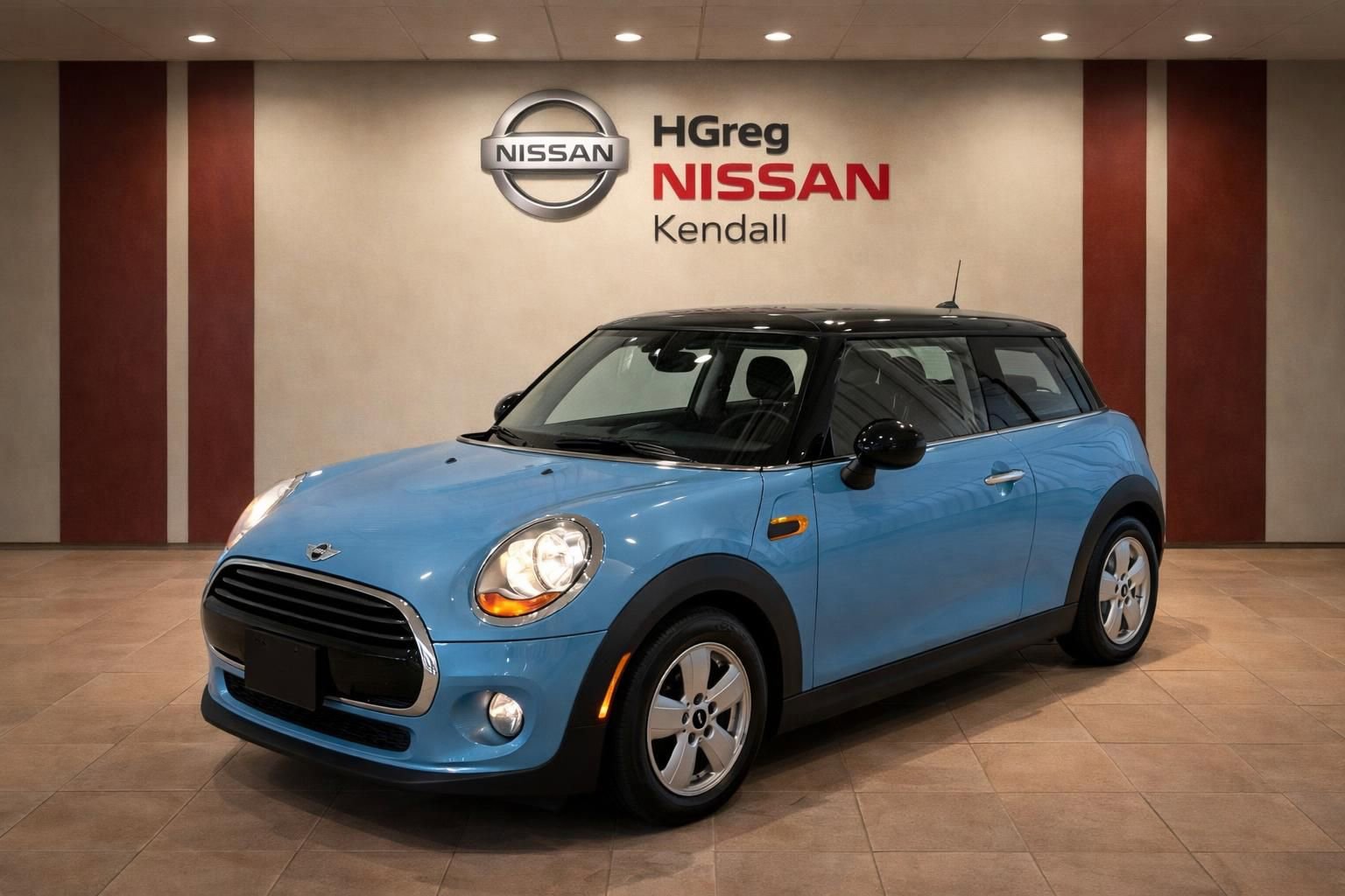 Used 2017 MINI Cooper 2-Door Hardtop FWD image 3
