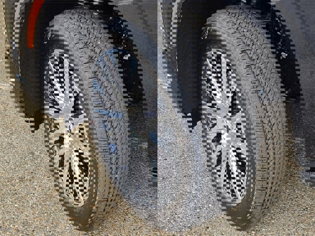 New 2026 Cadillac Escalade Platinum Luxury image 2