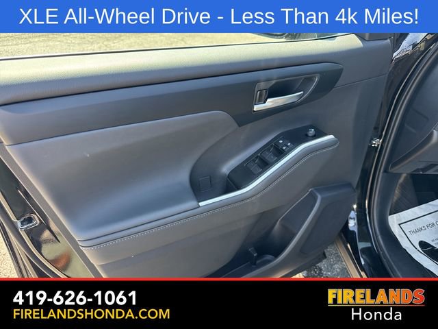 Used 2026 Toyota Highlander XLE AWD/4WD image 11