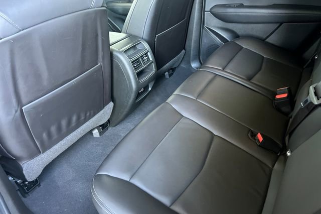 Used 2025 Cadillac XT5 Premium Luxury image 14
