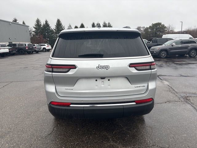 Used 2023 Jeep Grand Cherokee L Limited image 3