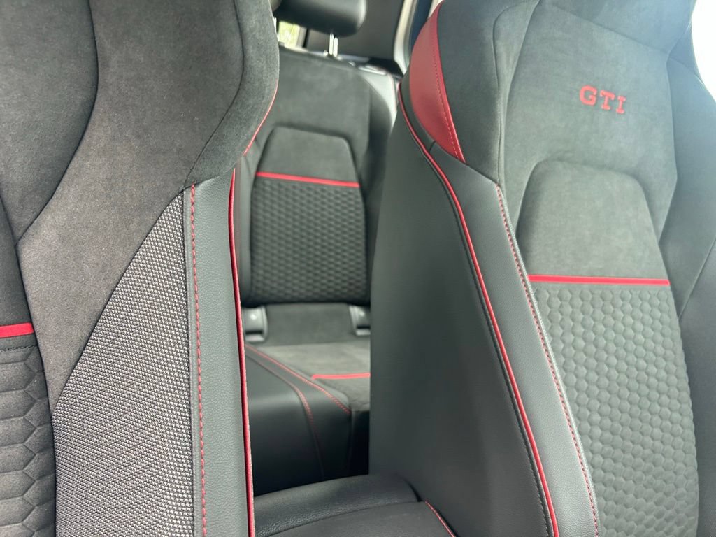 New 2026 Volkswagen GTI SE FWD image 35