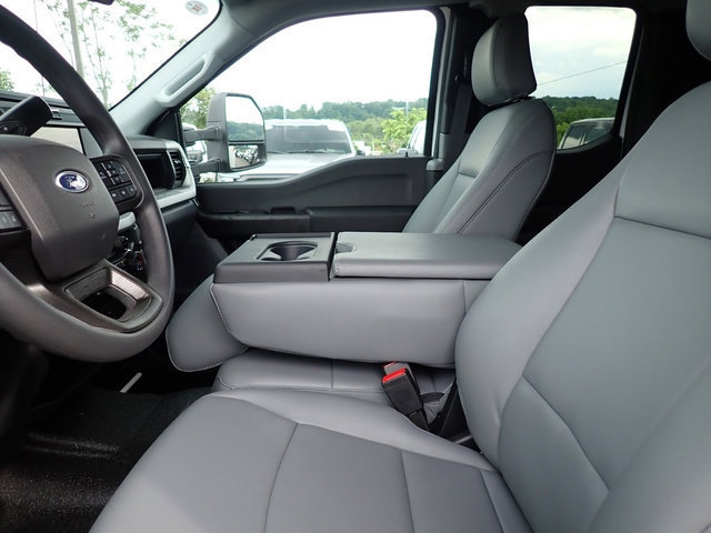 New 2026 Ford F350 XL w/ XL Chrome Package AWD/4WD image 14