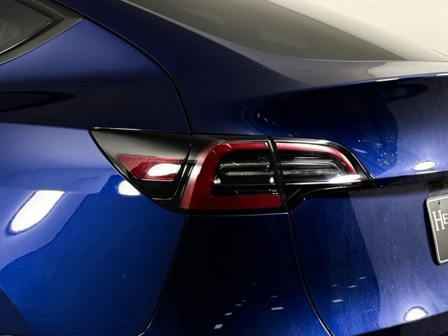 Used 2023 Tesla Model Y Long Range AWD/4WD image 16