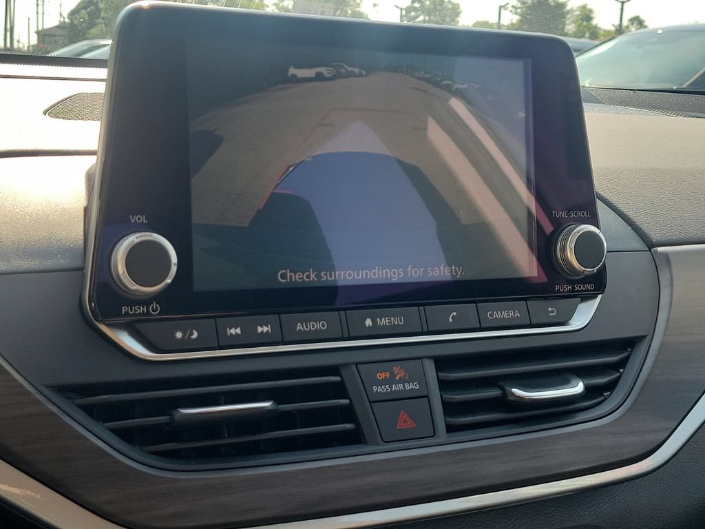 Used 2025 Nissan Altima 2.5 SV FWD image 28
