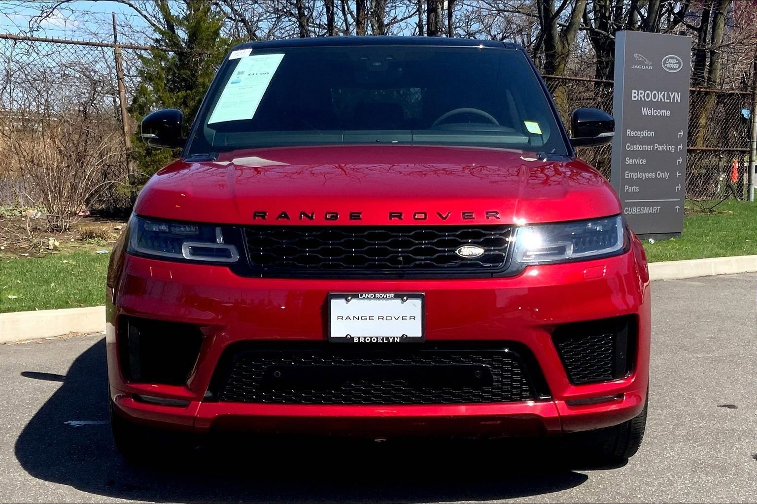 Used 2022 Land Rover Range Rover Sport HST image 3