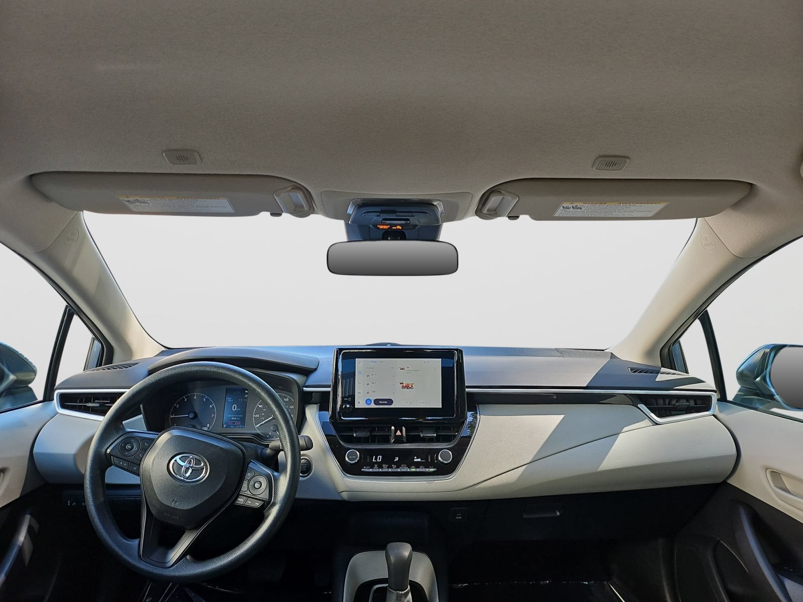 Used 2025 Toyota Corolla LE w/ Convenience Package FWD image 39