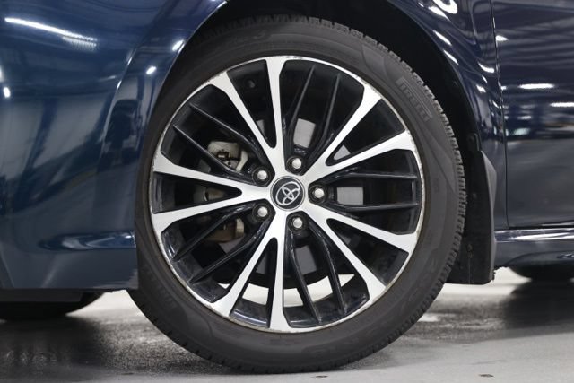 Used 2020 Toyota Camry SE FWD image 9
