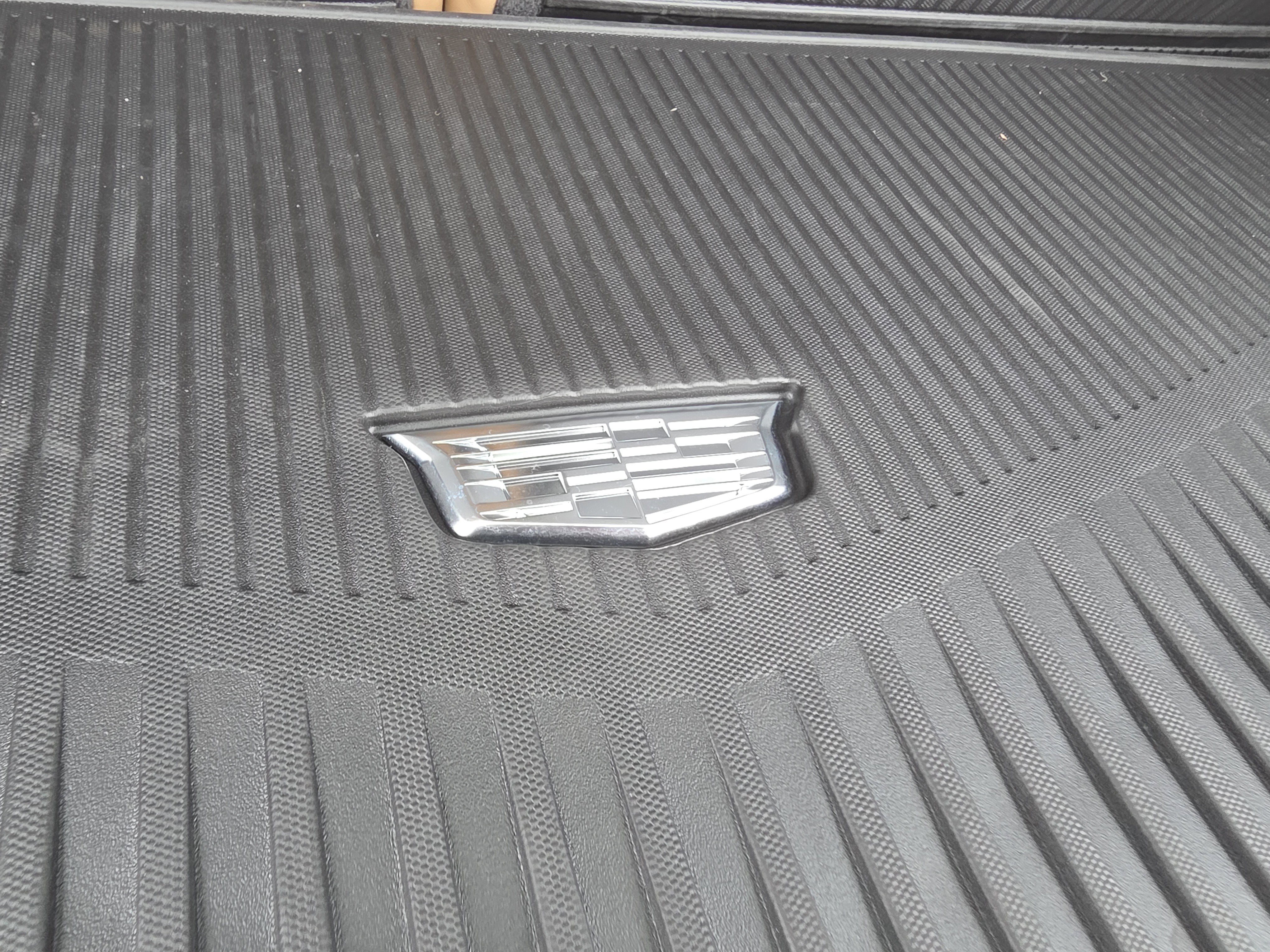 Used 2025 Cadillac XT6 Sport w/ Platinum Package image 39