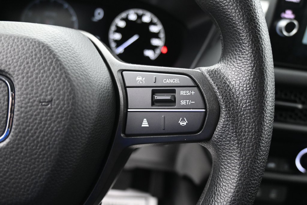 Certified 2026 Honda HR-V LX image 32