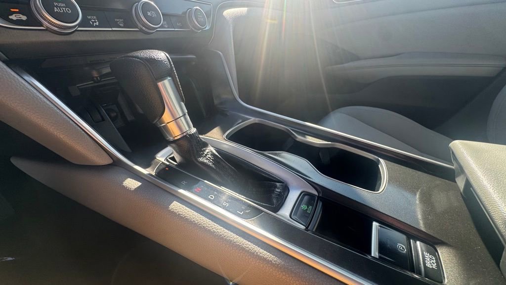 Used 2019 Honda Accord LX image 19