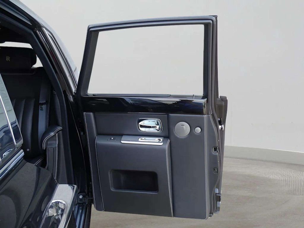 Certified 2009 Rolls-Royce Phantom Sedan image 15