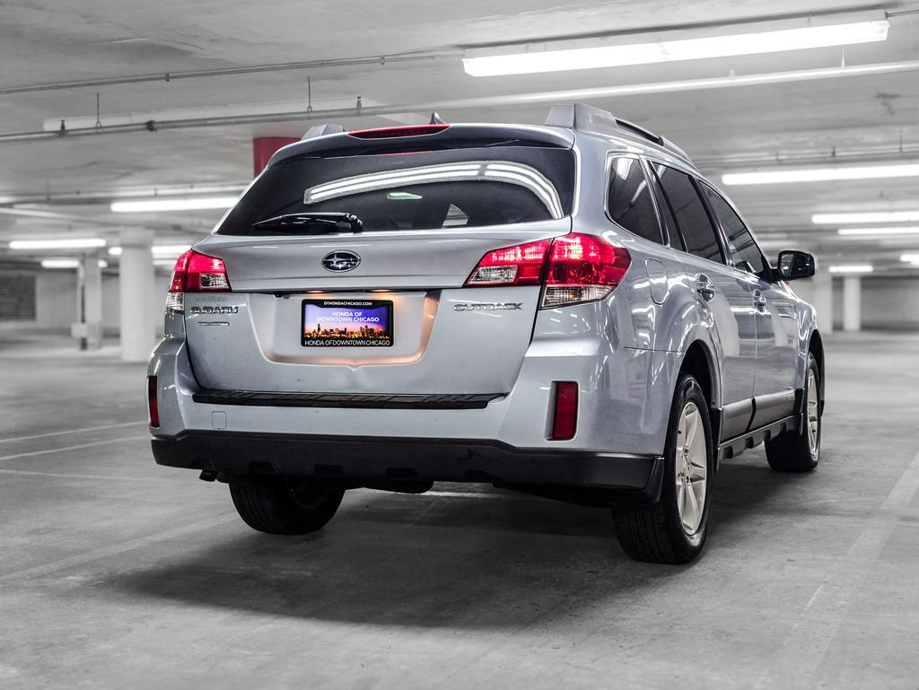 Used 2014 Subaru Outback 2.5i Limited w/ Moonroof Package AWD/4WD image 7