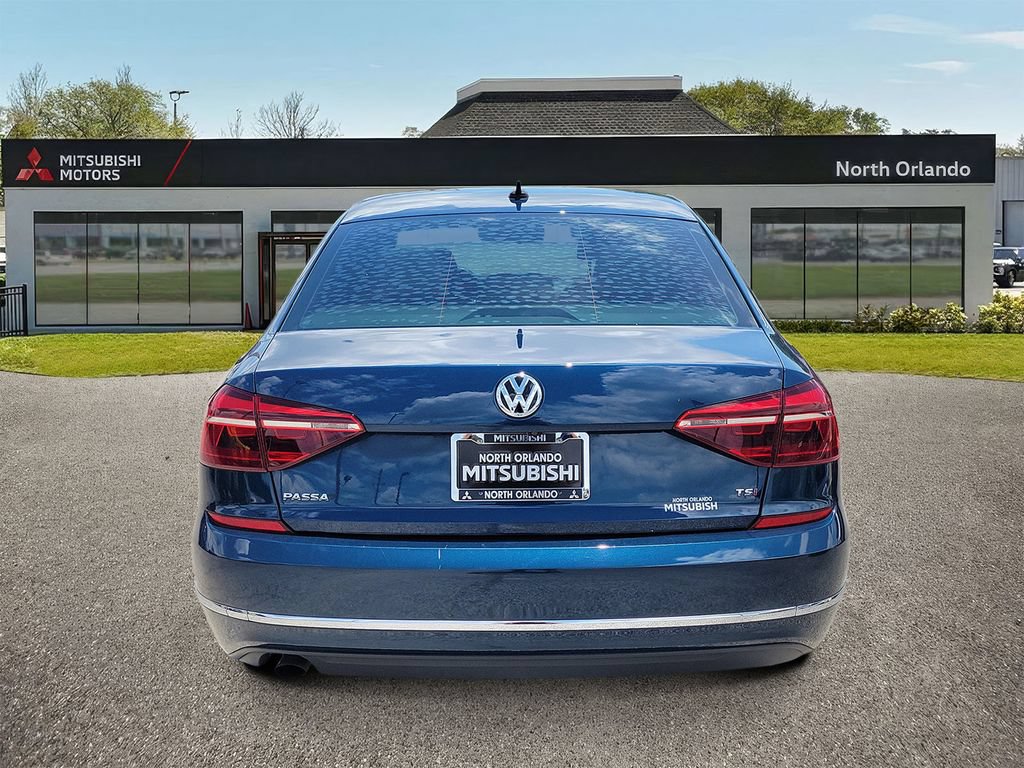 Used 2019 Volkswagen Passat 2.0T Wolfsburg w/ Wheels & Sunroof Package FWD image 4