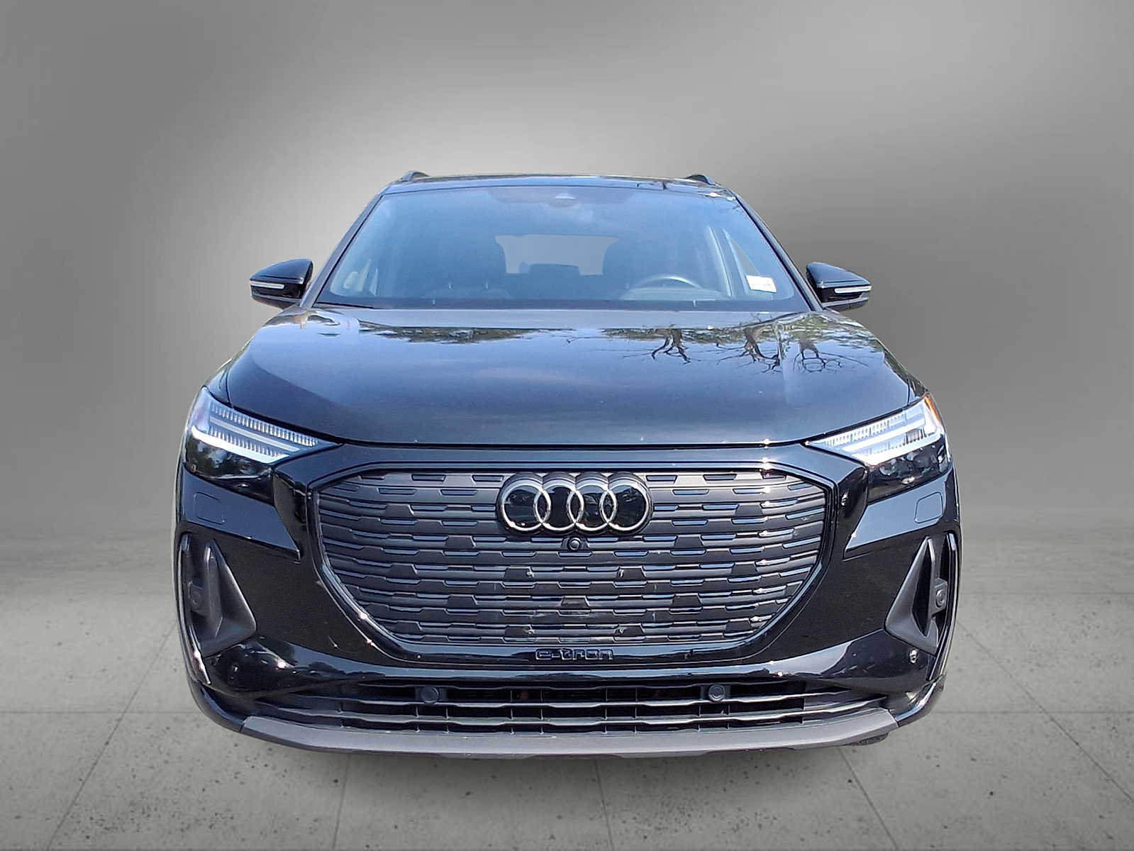Used 2023 Audi Q4 e-tron Prestige w/ Black Optic Package AWD/4WD image 3