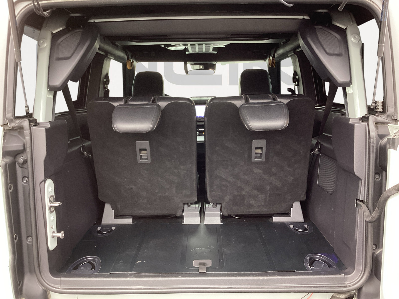 Used 2023 Ford Bronco Badlands image 17