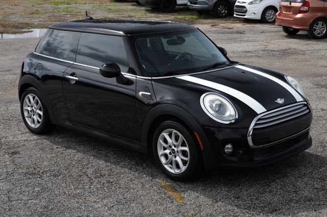Used 2015 MINI Cooper 2-Door Hardtop FWD image 18