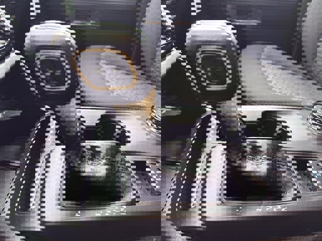 New 2025 Ford Ranger XLT w/ Equipment Group 301A High image 33