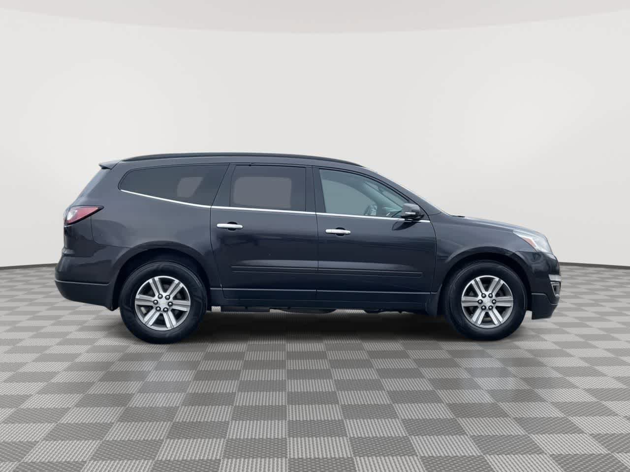 Used 2015 Chevrolet Traverse LT FWD image 9