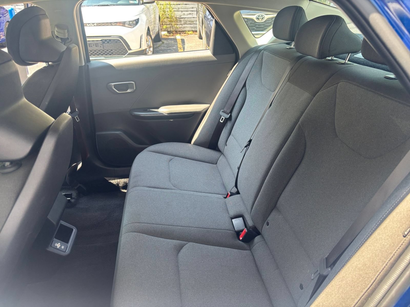 Used 2025 Kia K4 FWD image 24