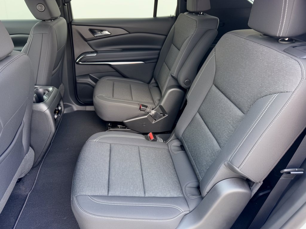 New 2027 Chevrolet Traverse LT FWD image 25