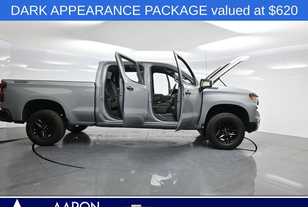 Used 2024 Chevrolet Silverado 1500 Custom Trail Boss w/ Dark Appearance Package image 3