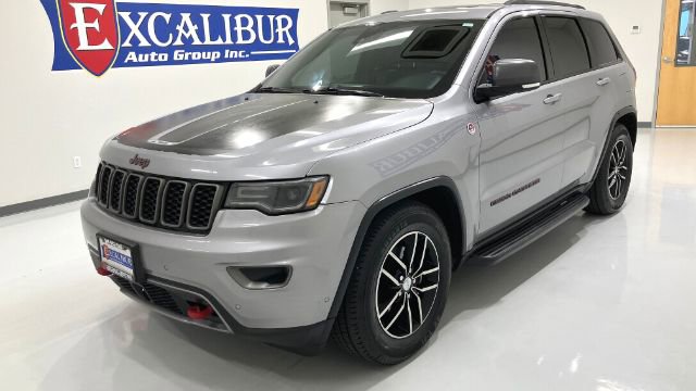 Used 2017 Jeep Grand Cherokee Trailhawk w/ Trailhawk Luxury Group AWD/4WD image 9
