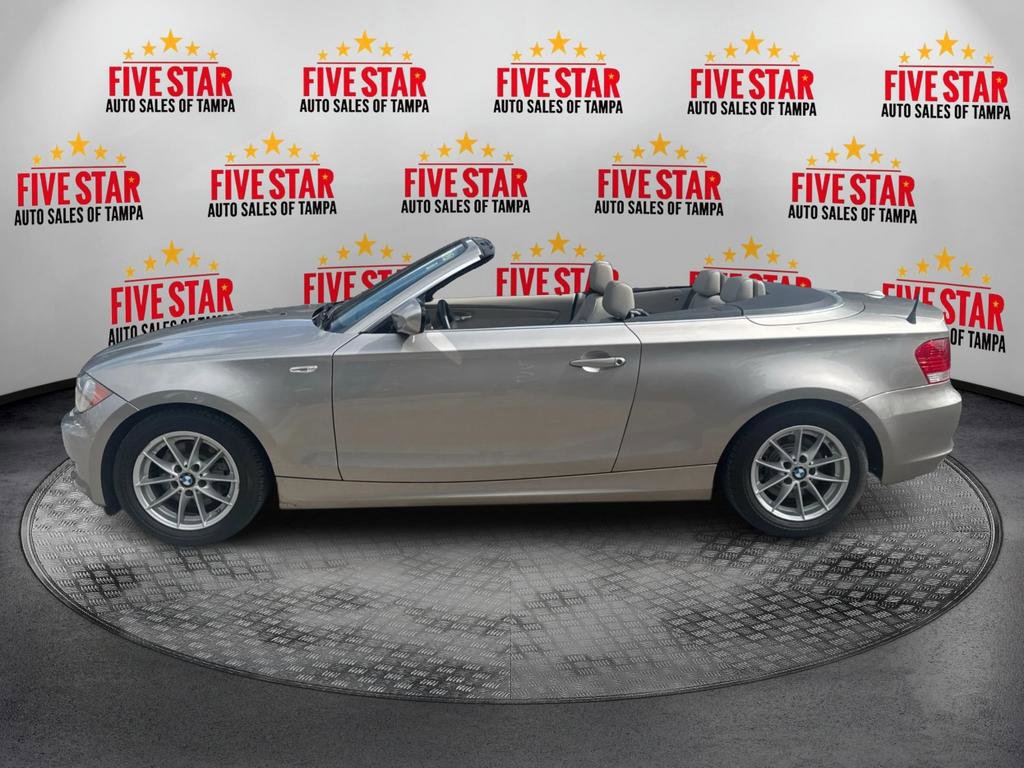 Used 2010 BMW 128i Convertible RWD image 4