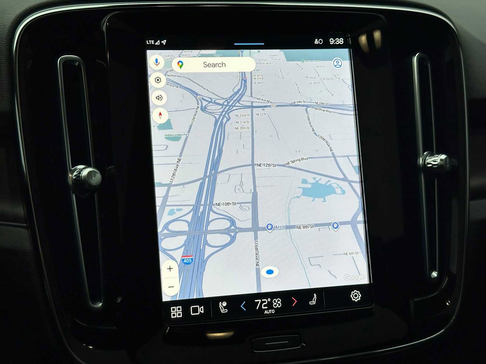 Certified 2023 Volvo C40 P8 Recharge Ultimate image 27