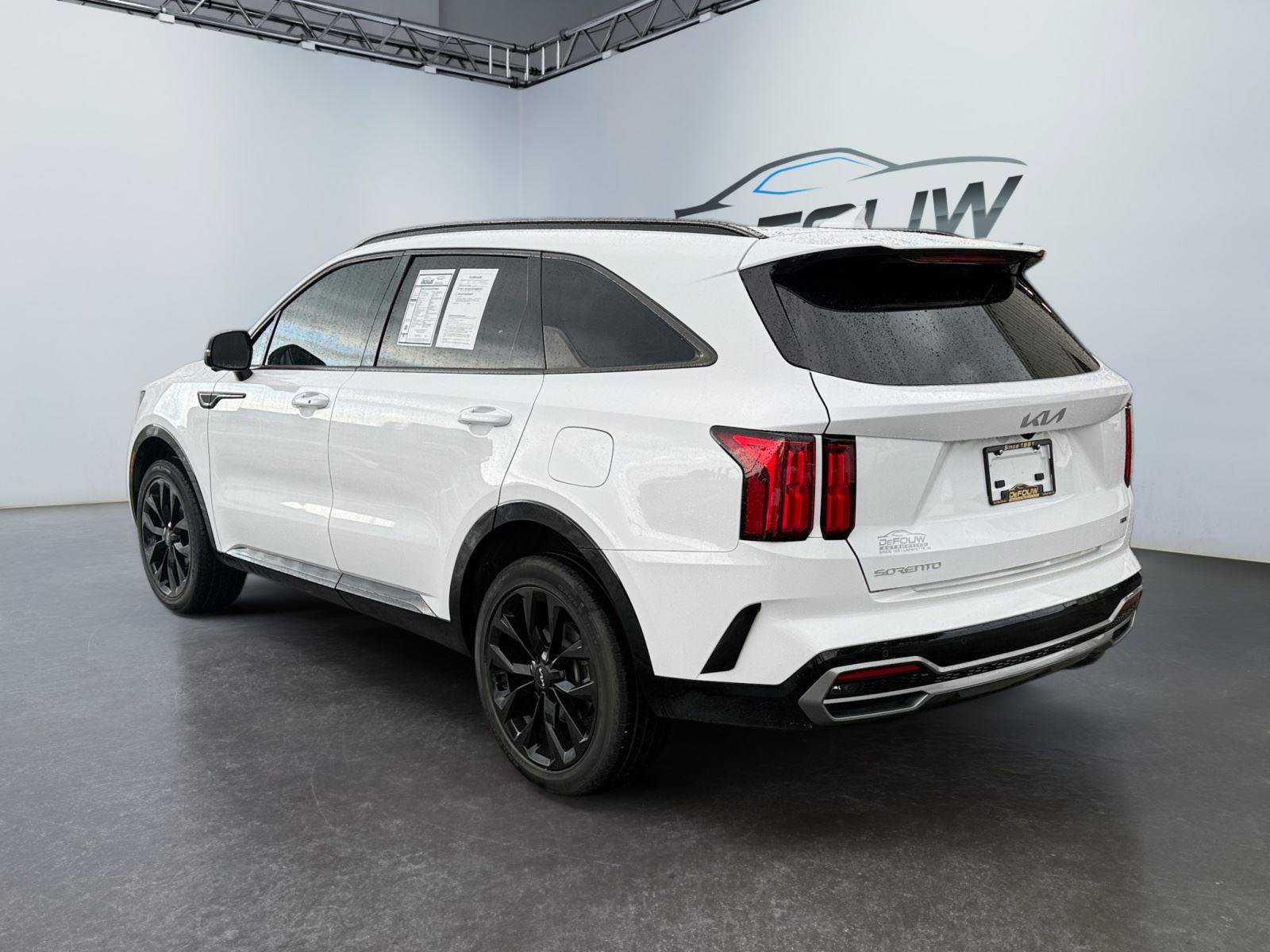 Used 2023 Kia Sorento AWD image 5