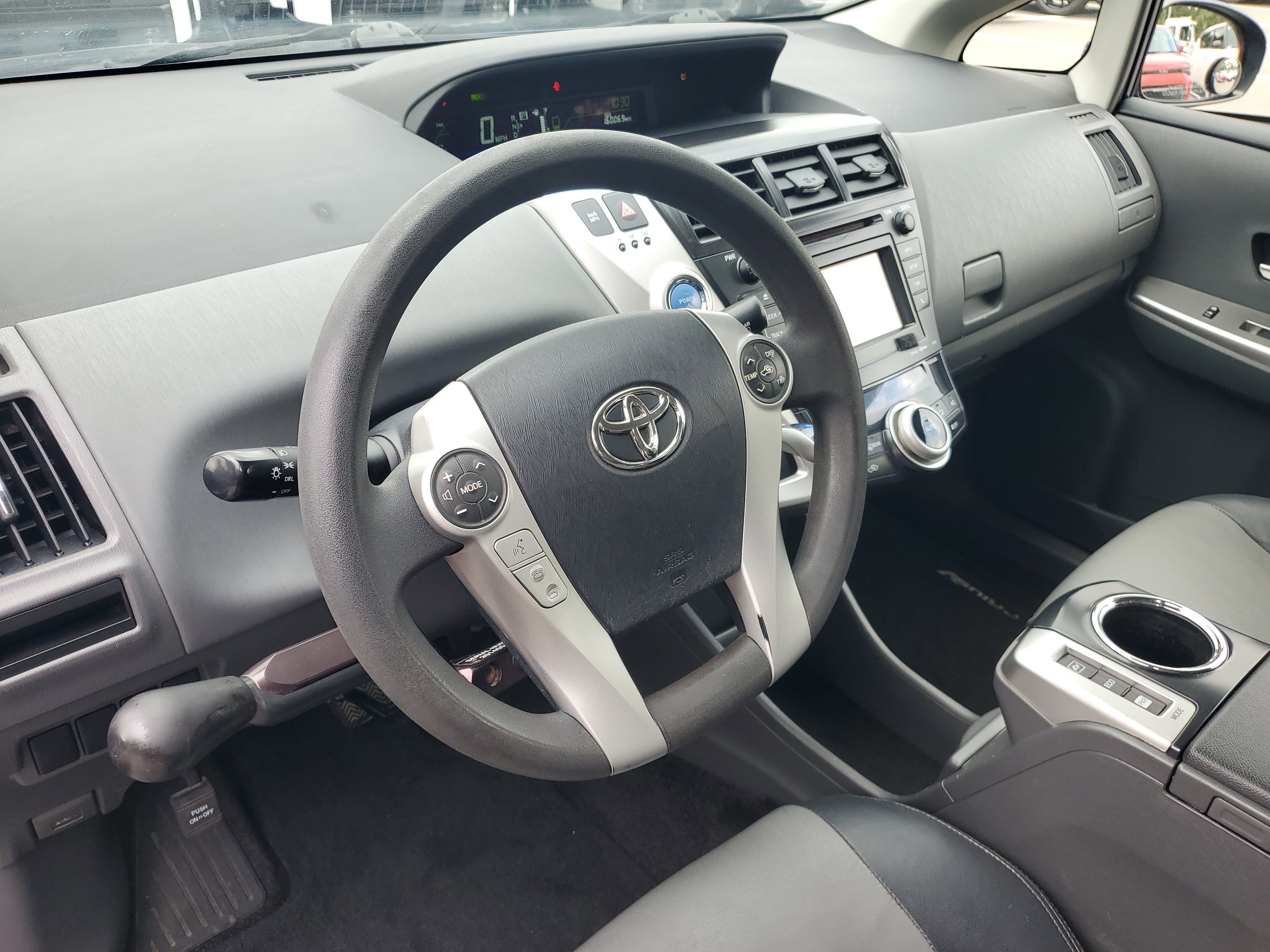 Used 2014 Toyota Prius V Two image 20