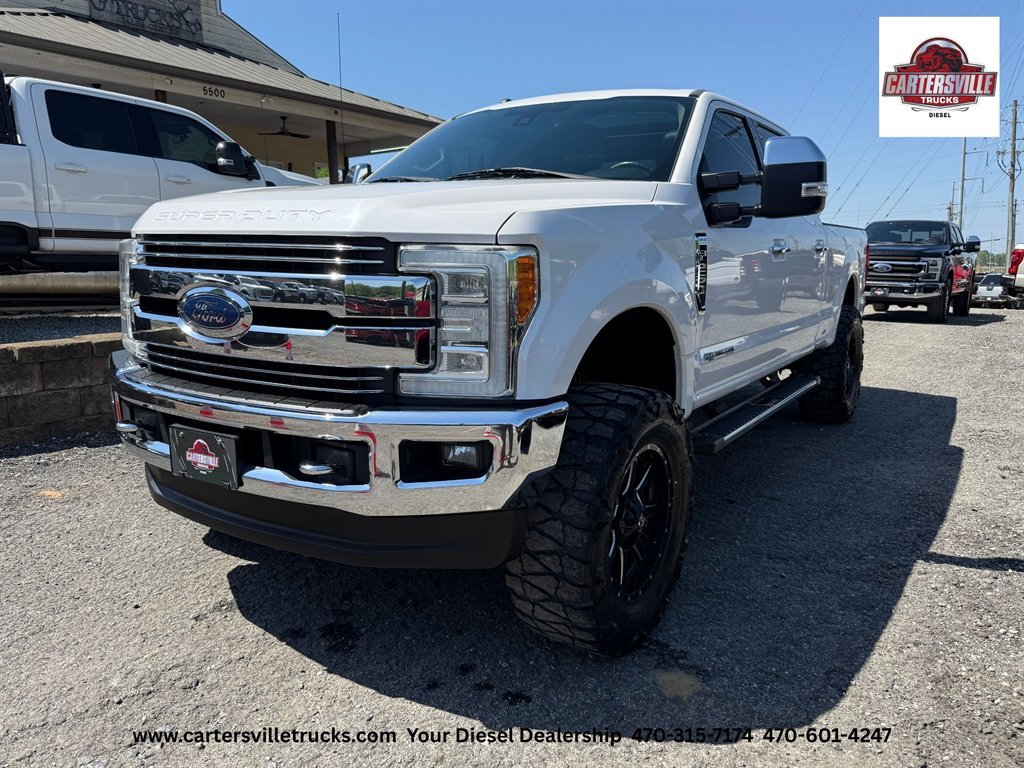 Used 2017 Ford F250 Lariat w/ Lariat Ultimate Package AWD/4WD image 32