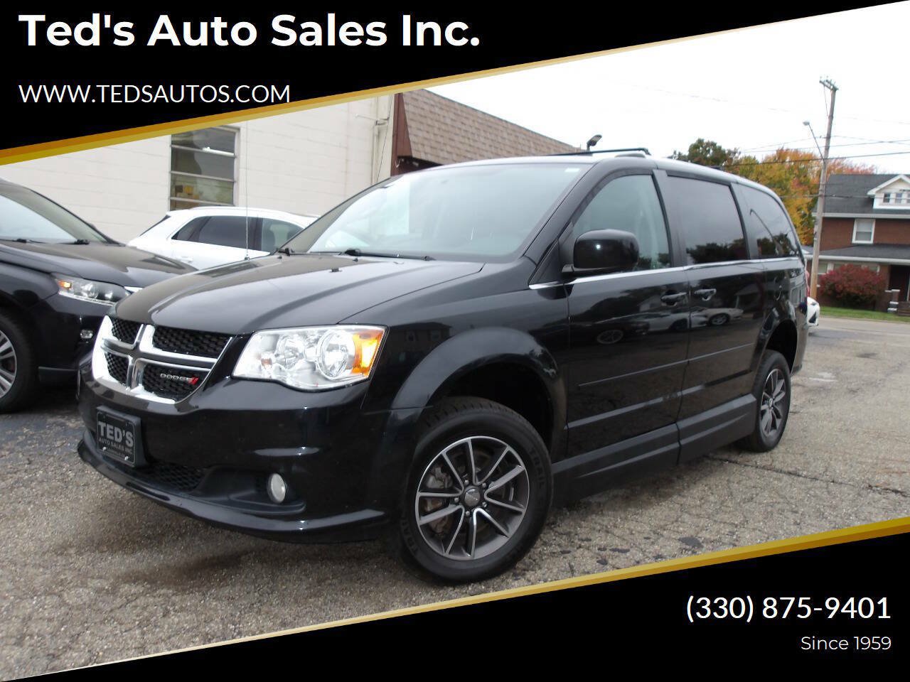Used 2017 Dodge Grand Caravan SXT w/ Rear Park Assist Package