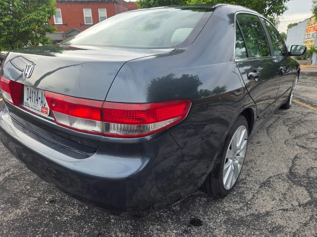 Used 2004 Honda Accord LX image 11