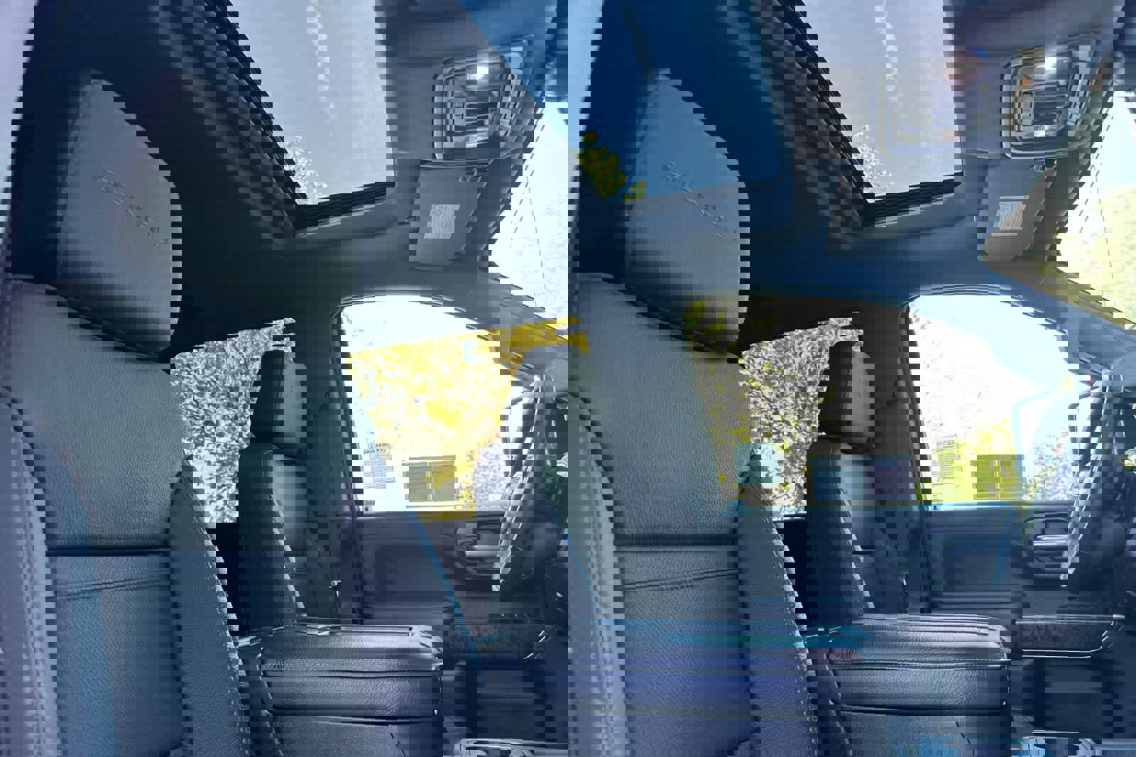 Used 2021 GMC Sierra 2500 Denali w/ Denali Ultimate Package image 17