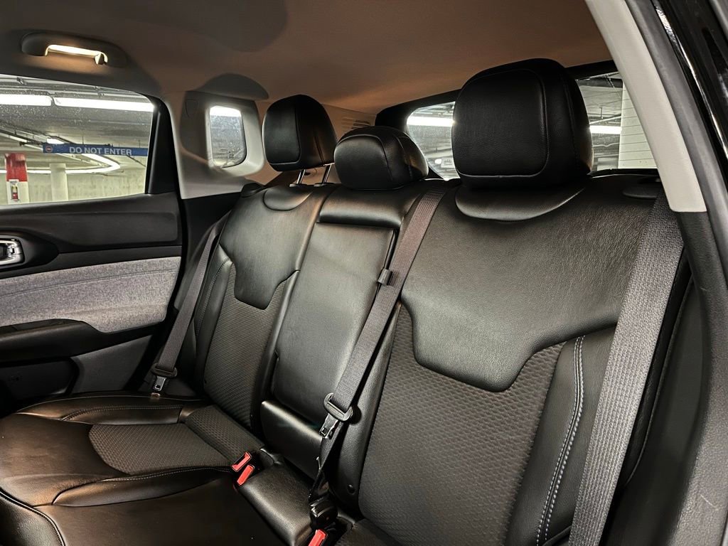 Used 2022 Jeep Compass Latitude image 19