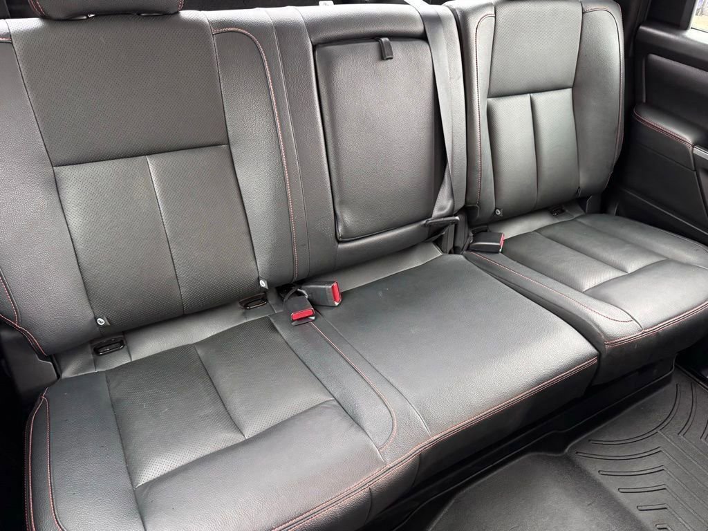 Used 2021 Nissan Titan PRO-4X w/ Pro-4x Convenience Package AWD/4WD image 17