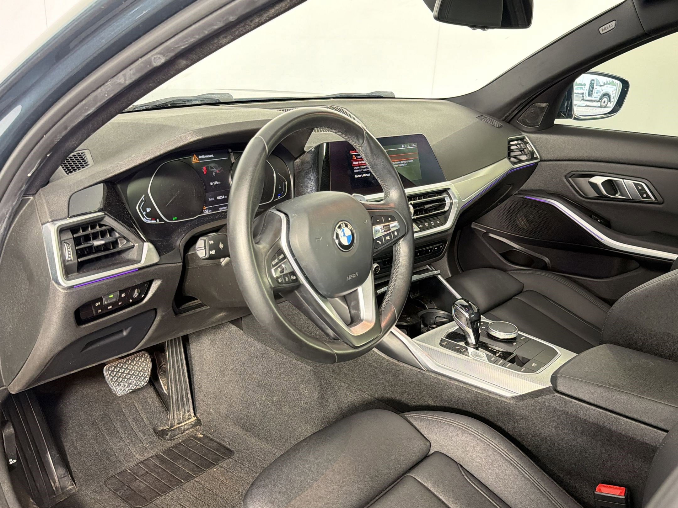 Used 2021 BMW 330i Sedan w/ Convenience Package RWD image 4