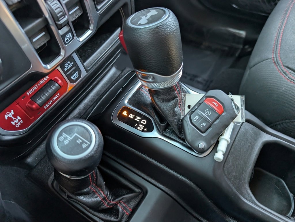 Used 2021 Jeep Wrangler Unlimited Rubicon w/ Xtreme Recon 35" Tire Package image 29