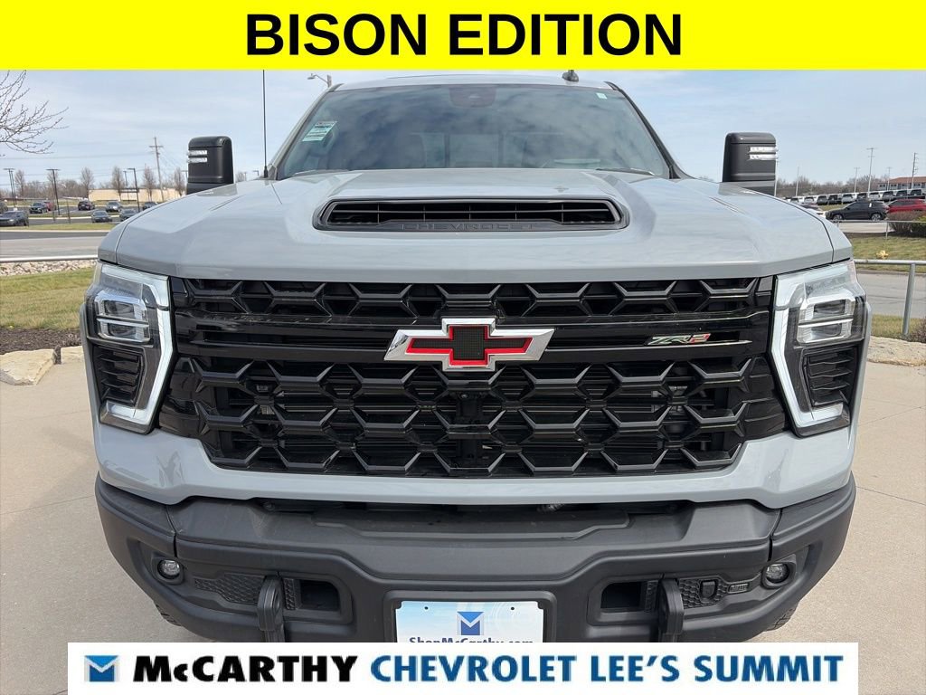 Used 2024 Chevrolet Silverado 2500 ZR2 w/ ZR2 Bison Edition image 2