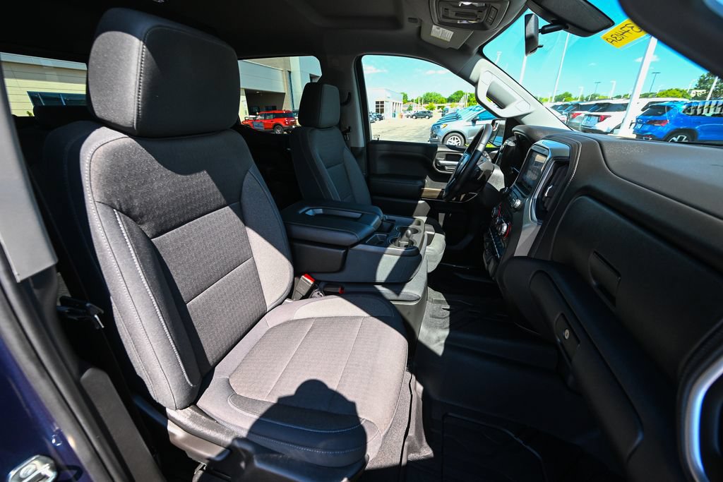 Used 2019 Chevrolet Silverado 1500 LT w/ All-Star Edition AWD/4WD image 25