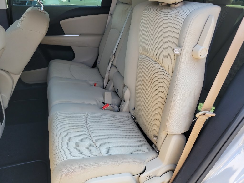 Used 2017 Dodge Journey SE w/ Comfort/Convenience Group AWD/4WD image 17