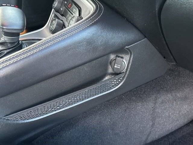 Used 2020 Dodge Challenger SXT w/ Blacktop Package image 38